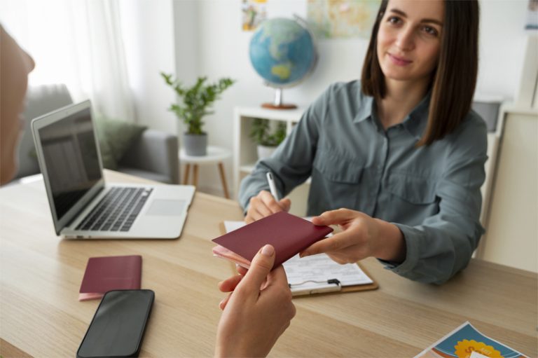 How To Get A Travel Agent License