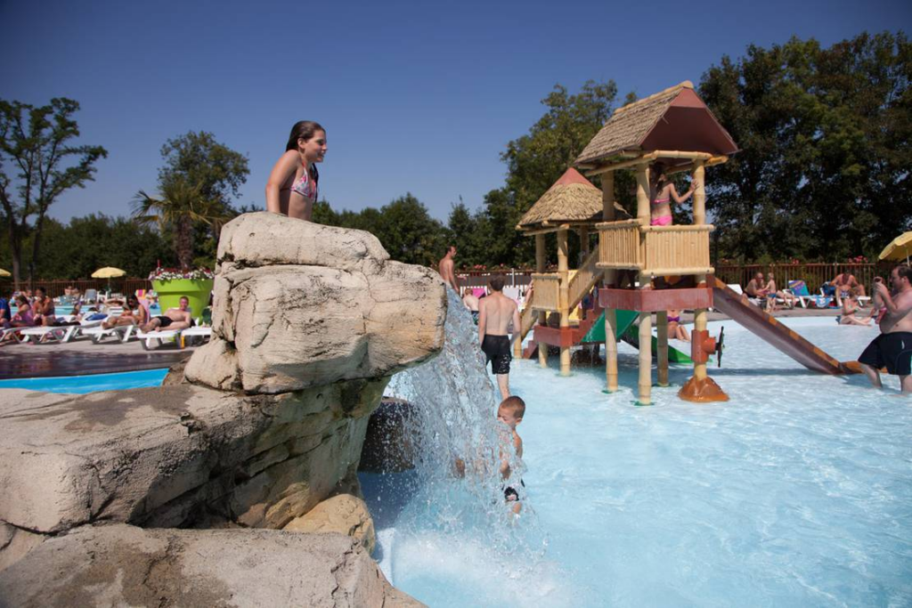 What Are the Best Campsites Near Disneyland Paris for Families?