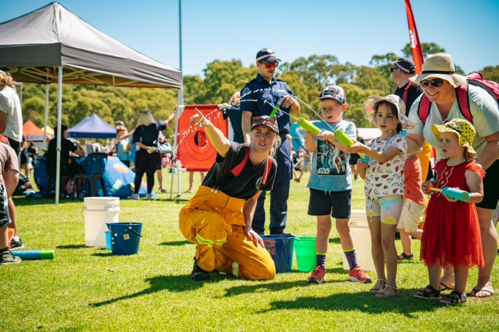 What Are the Must-See Attractions in Huntly, New Zealand?